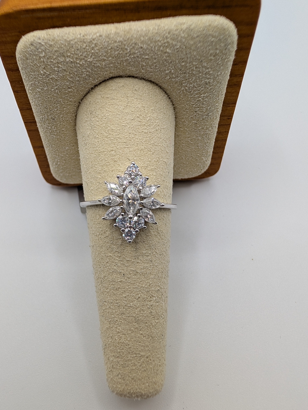 ​Moissanite Cluster Ring S925 Sterling Silver 1.22CT Marquise Halo Size 9